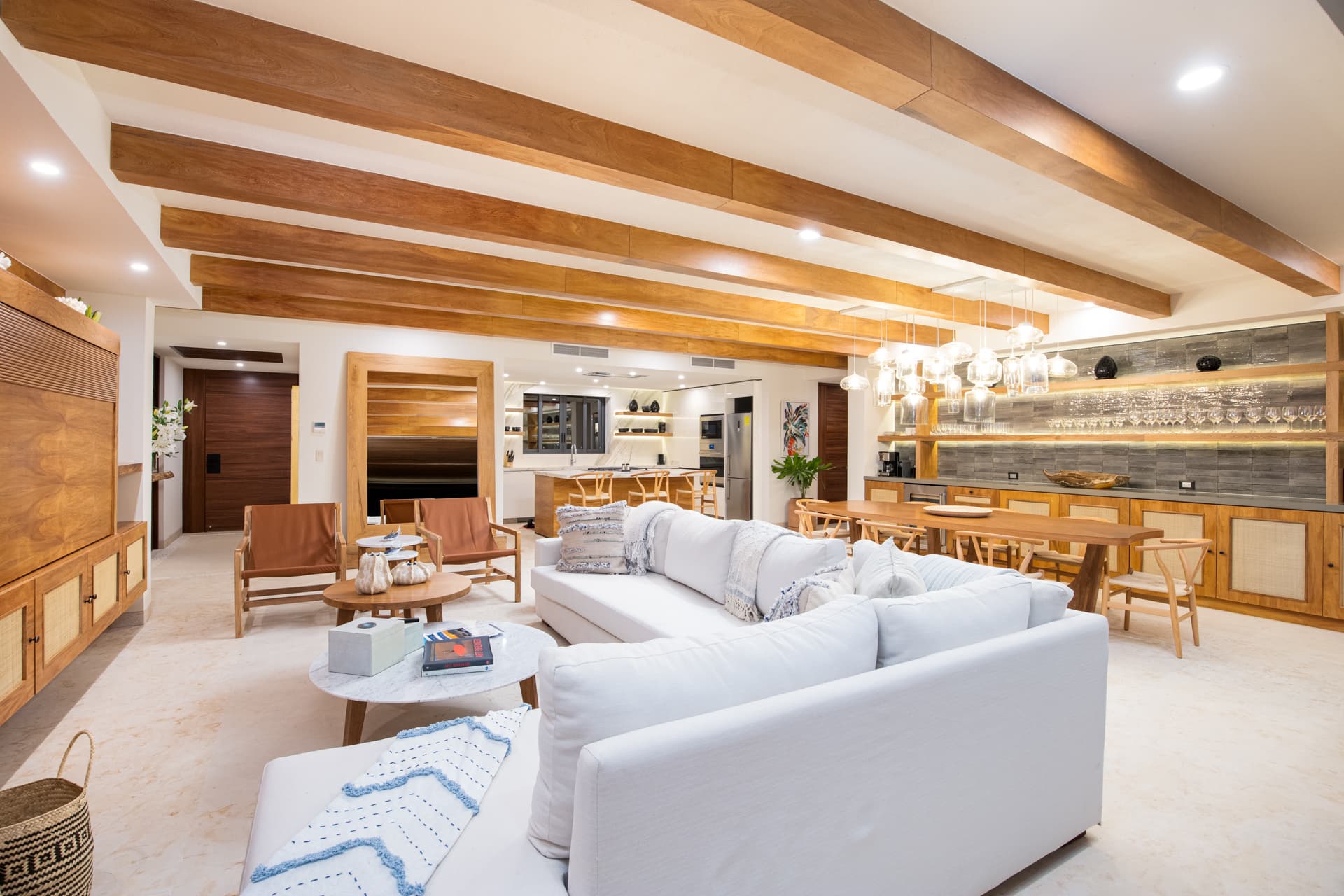 Tau Residences #412 - Image 3