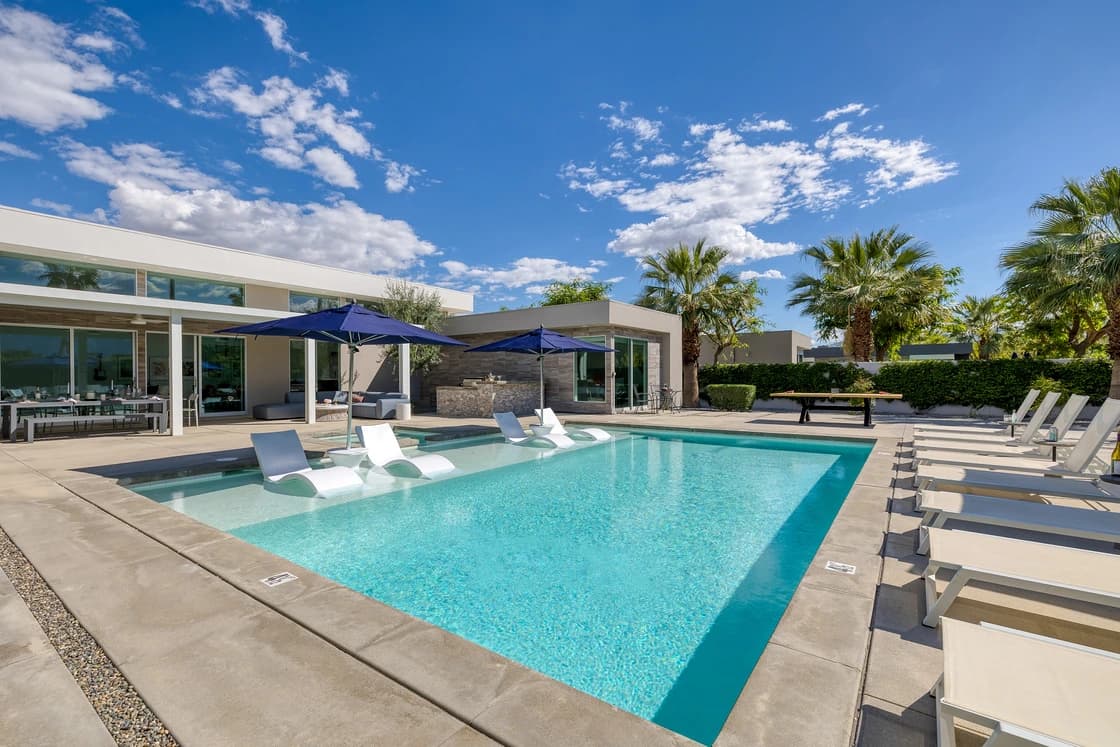 Polo Villa Halo - Image 28