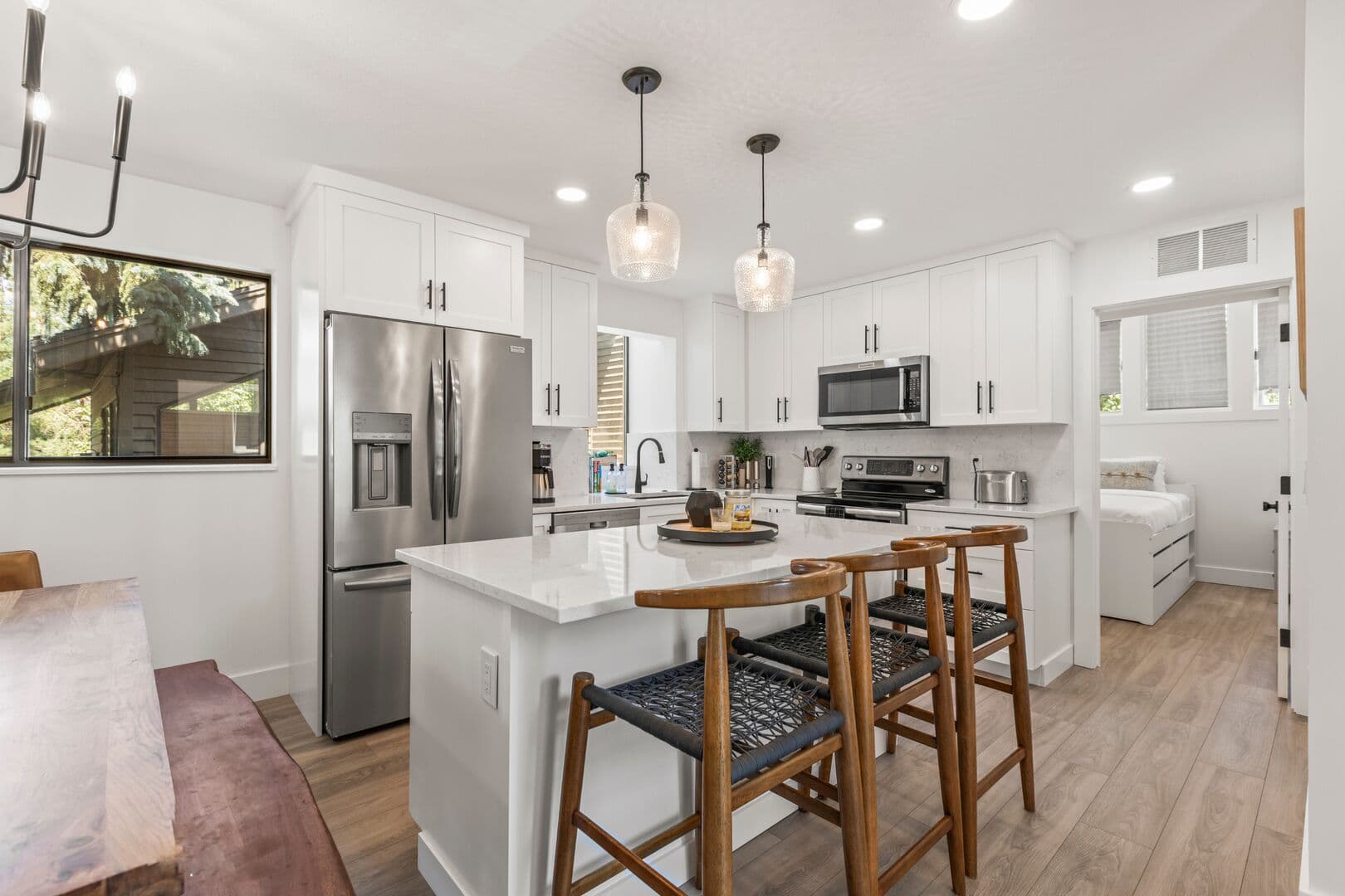 Red Pine Retreat - Image 6