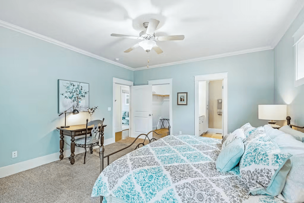 Classic Coeur d'Alene Estate - Image 11