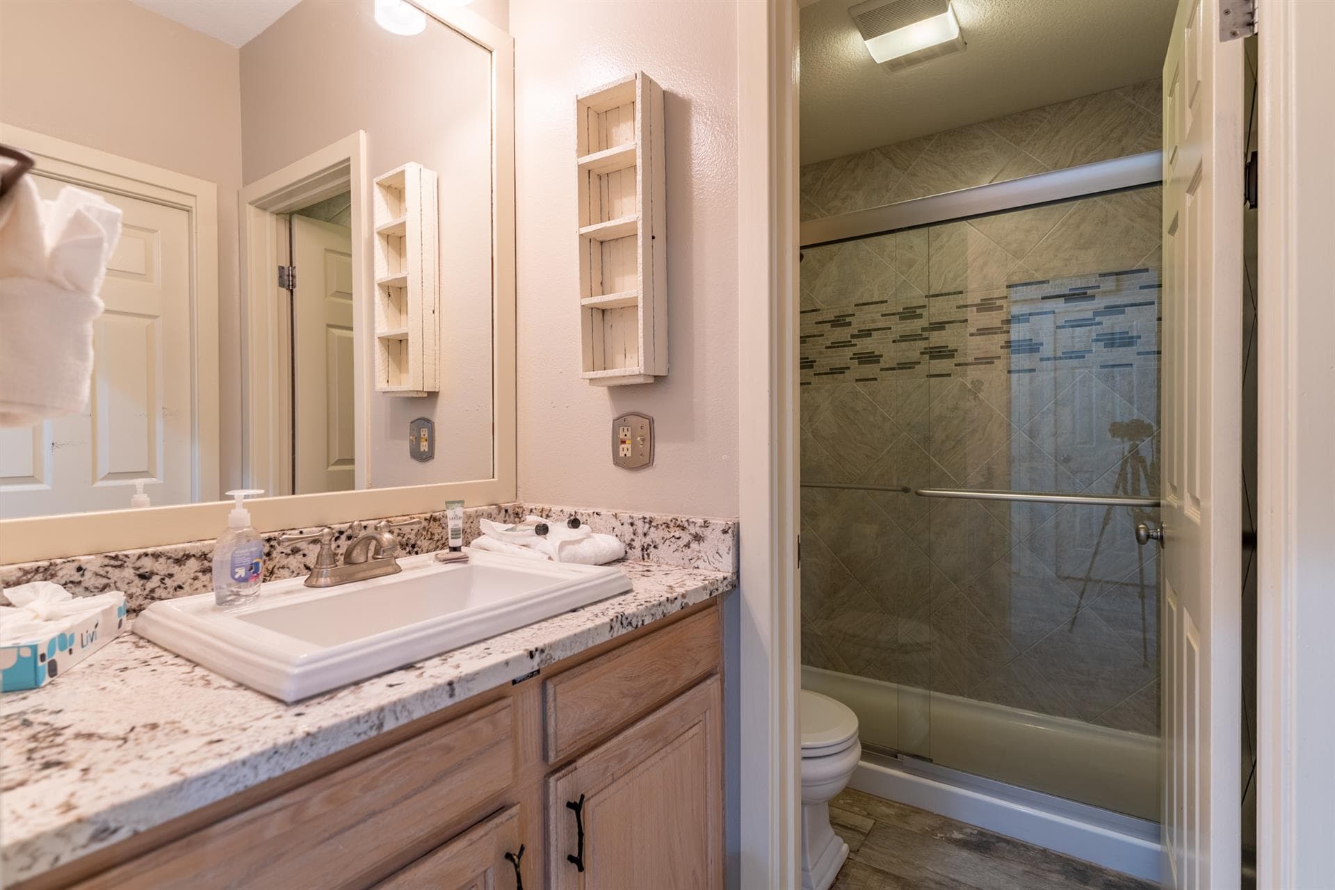 Lakeside Leisure - Image 21