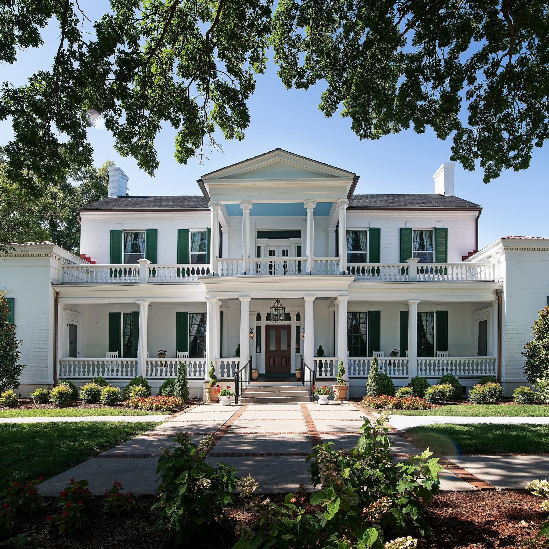 Belle Air Mansion - Image 1