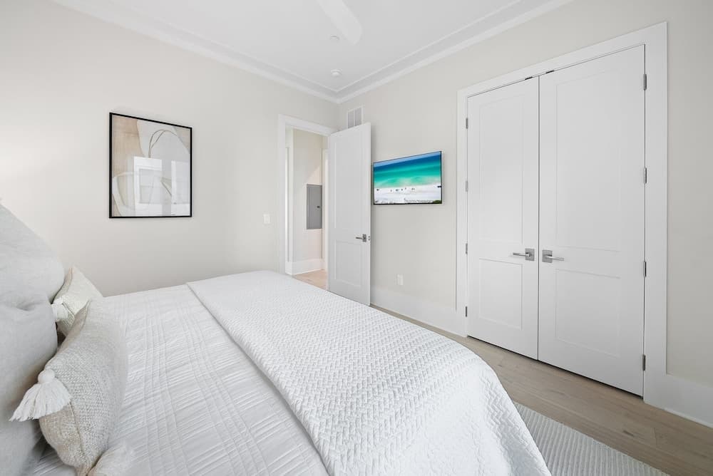 Ocean Breeze - Image 30