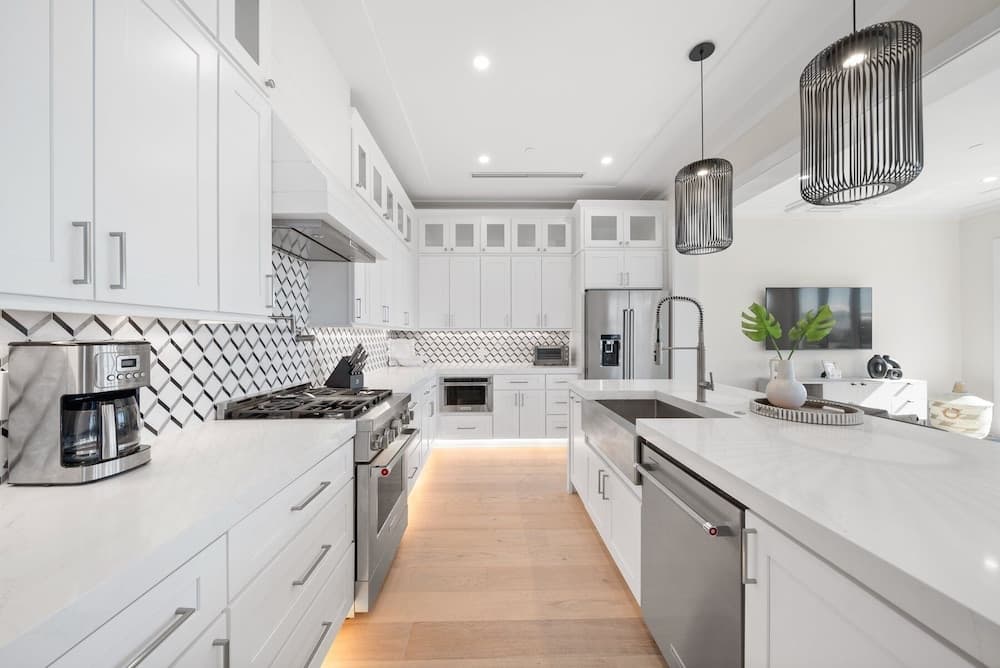 Ocean Breeze - Image 10