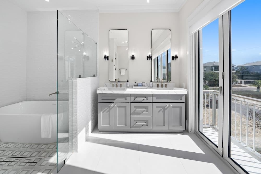 Ocean Breeze - Image 41