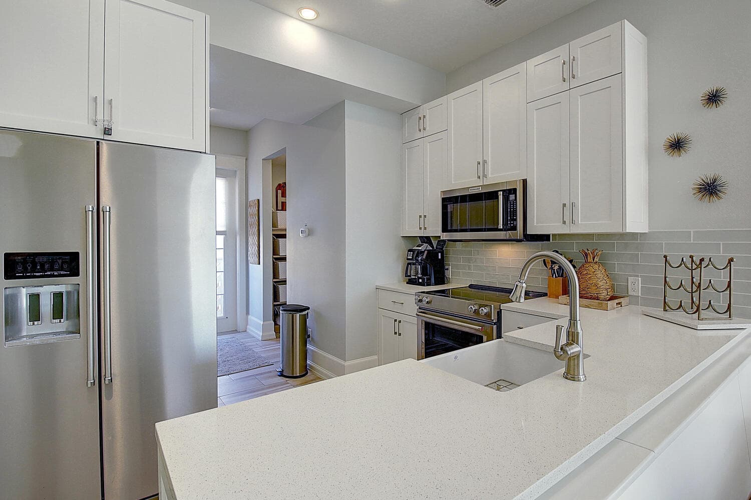 Leighzy Waves - Image 14