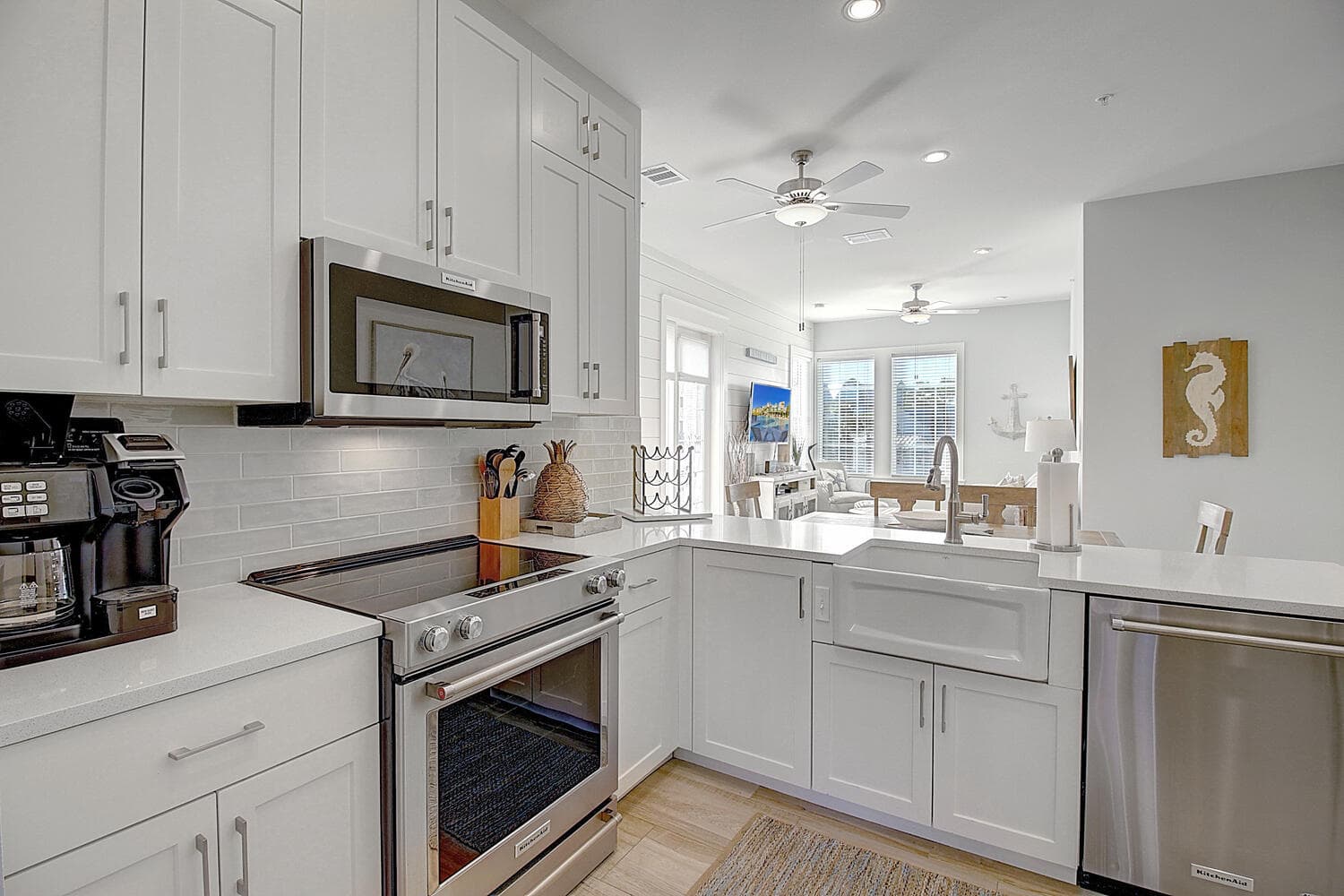 Leighzy Waves - Image 17