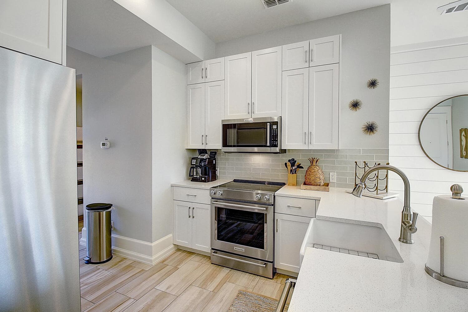 Leighzy Waves - Image 18