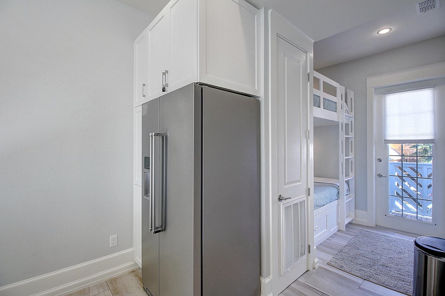 Leighzy Waves - Image 26