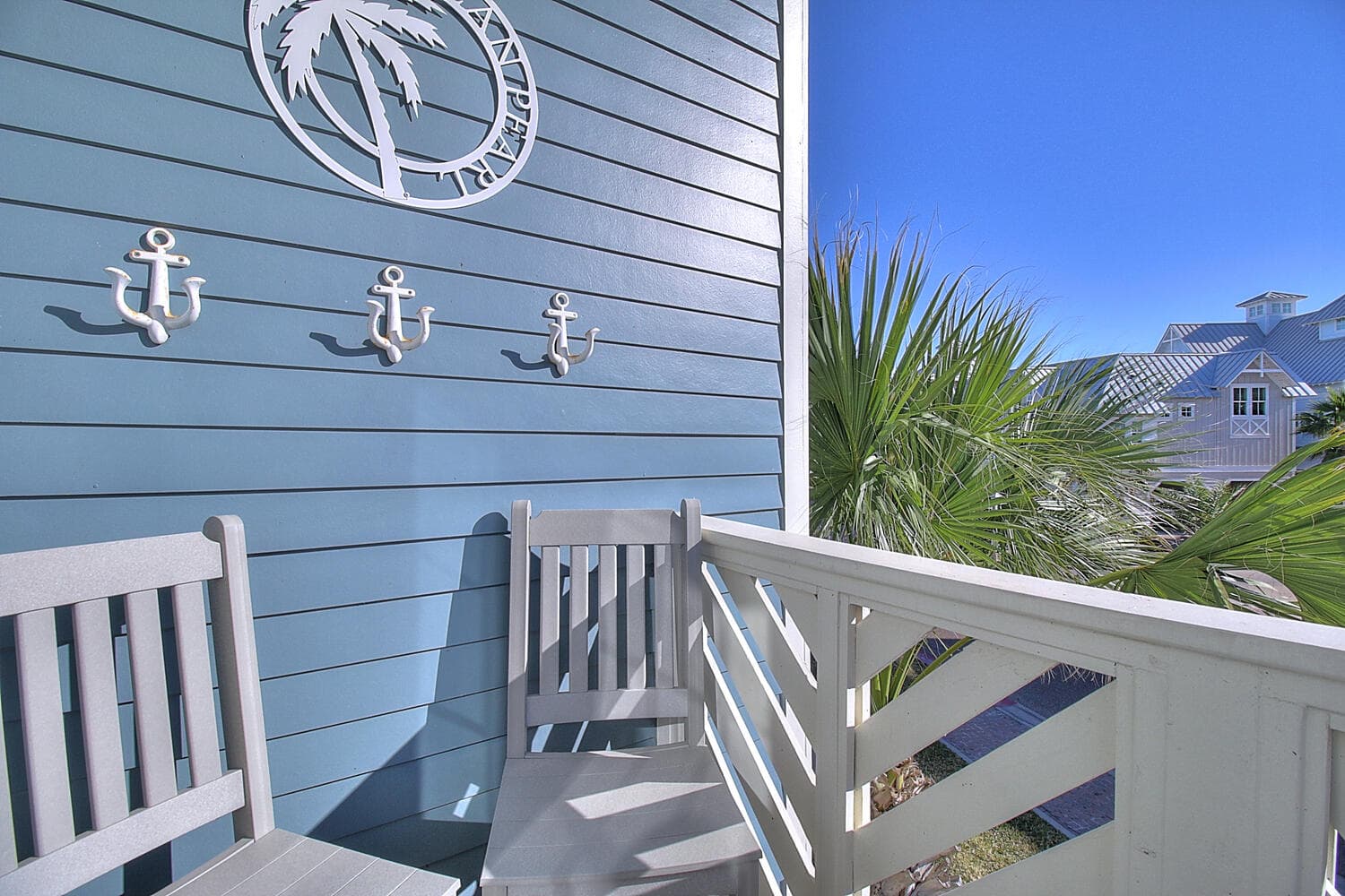 Leighzy Waves - Image 34