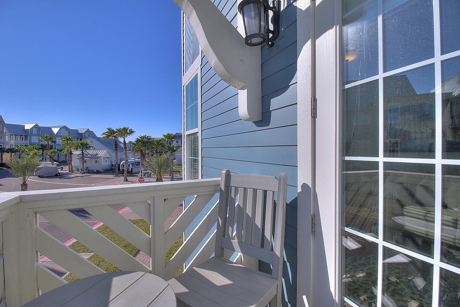 Leighzy Waves - Image 39