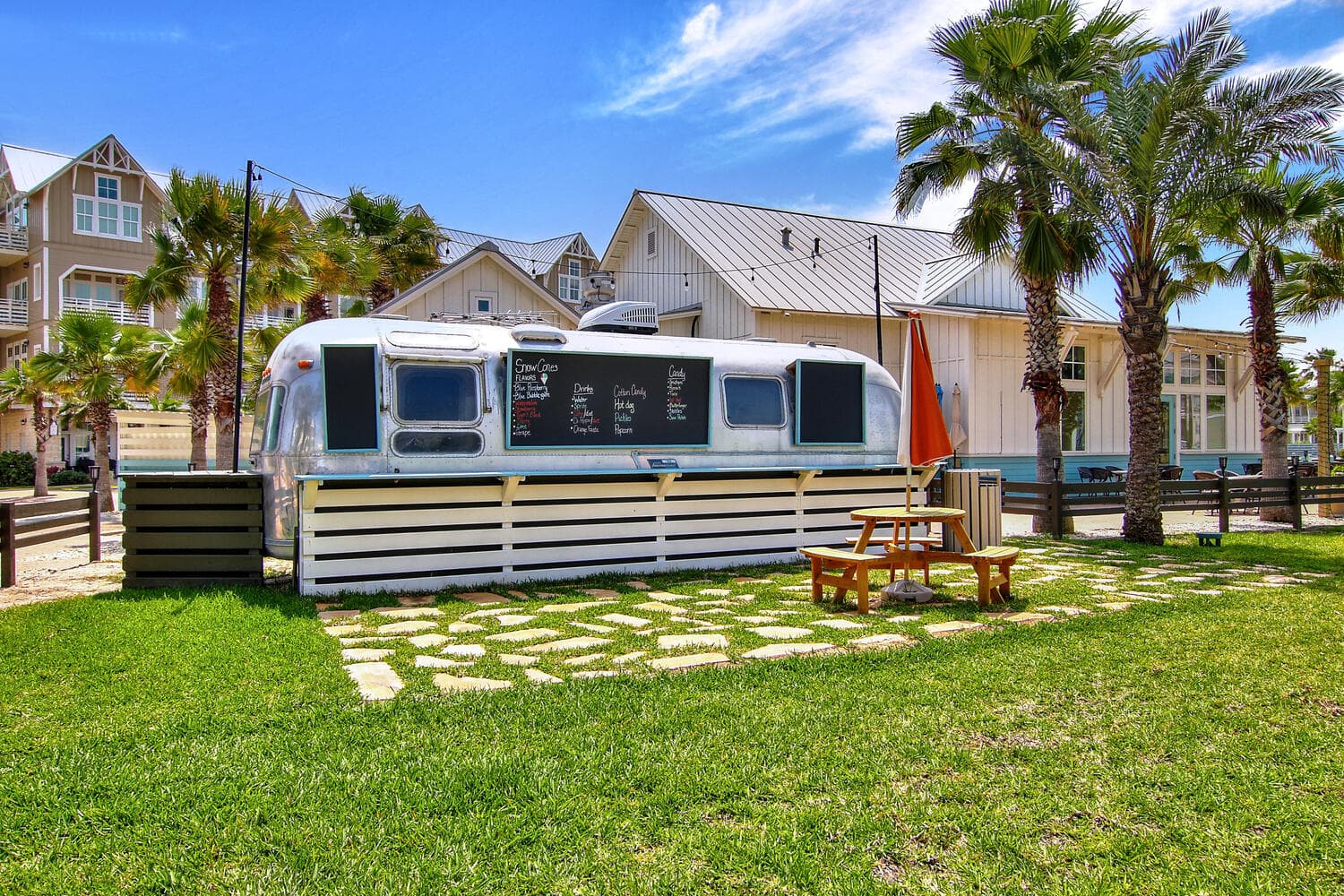 Leighzy Waves - Image 57