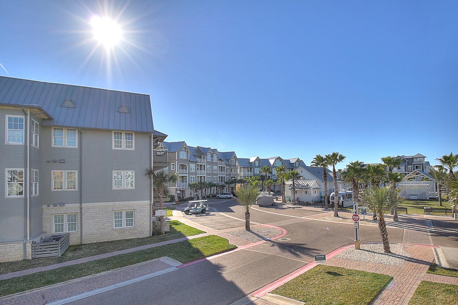 Leighzy Waves - Image 62