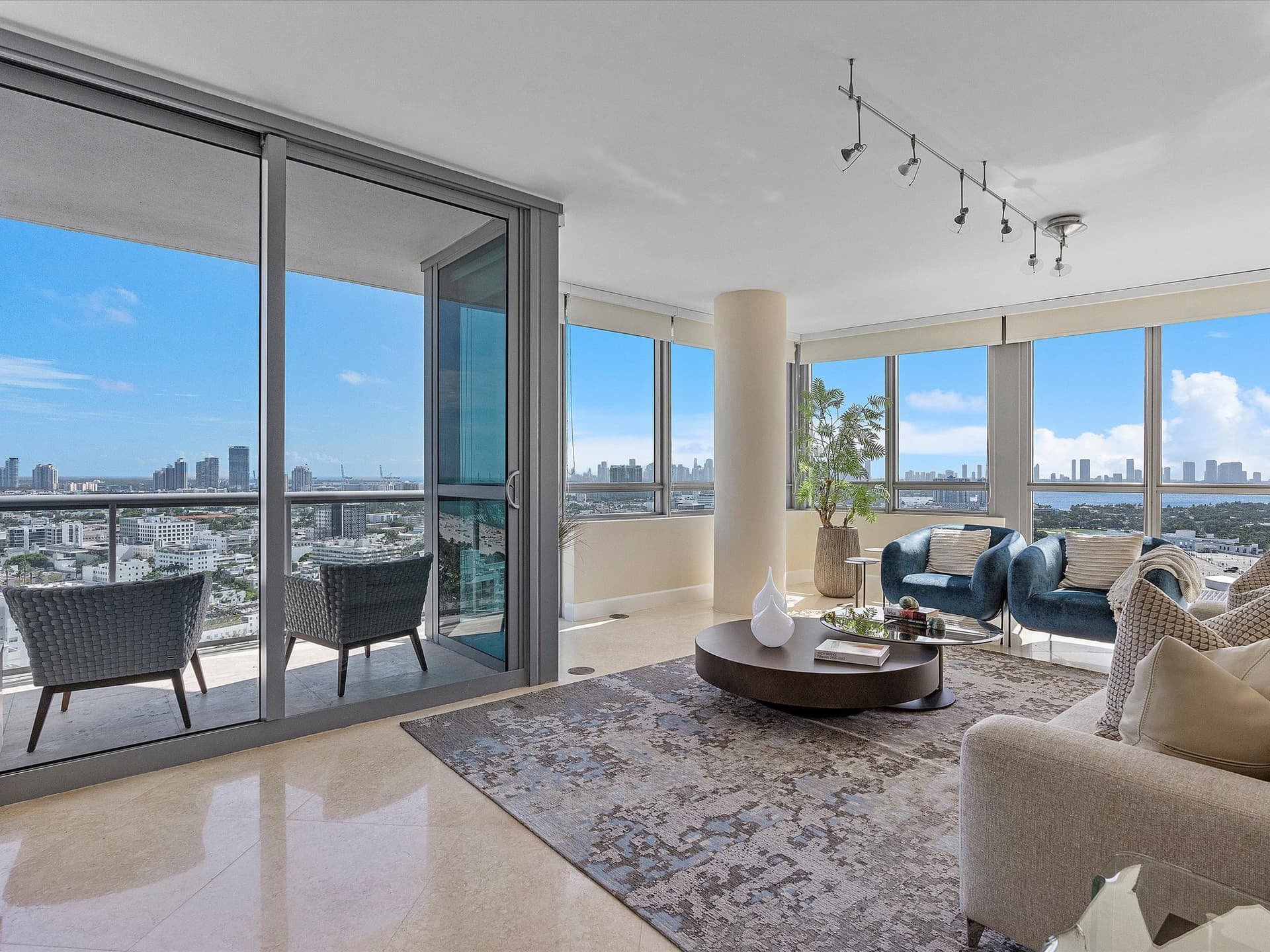 Ocean & Skyline Tranquility - Image 3