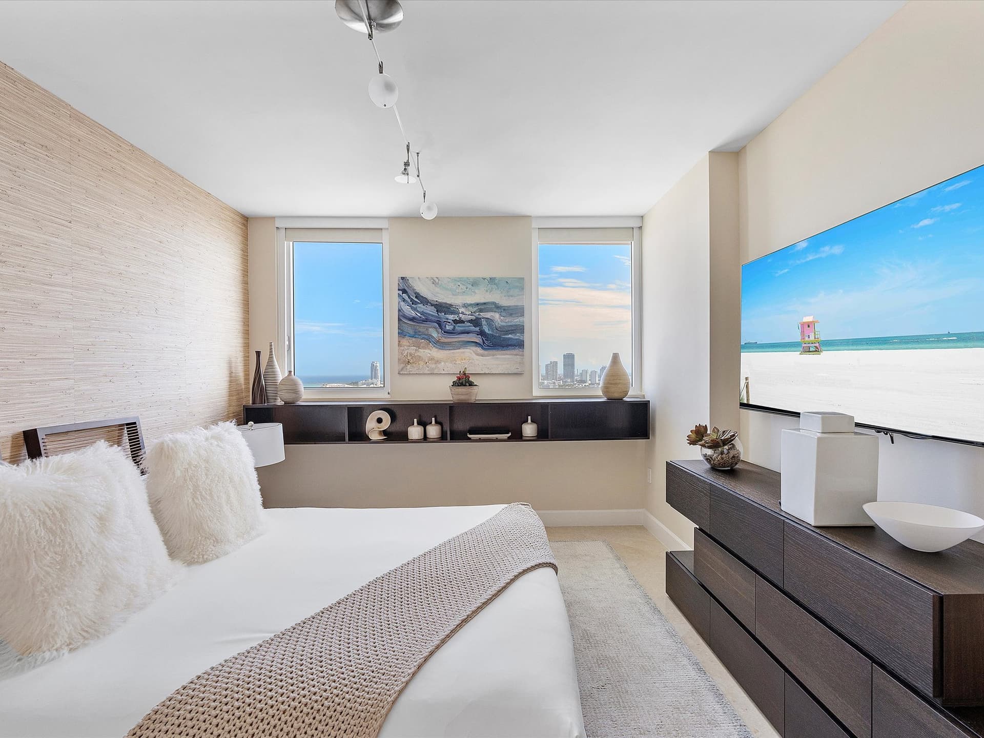 Ocean & Skyline Tranquility - Image 35