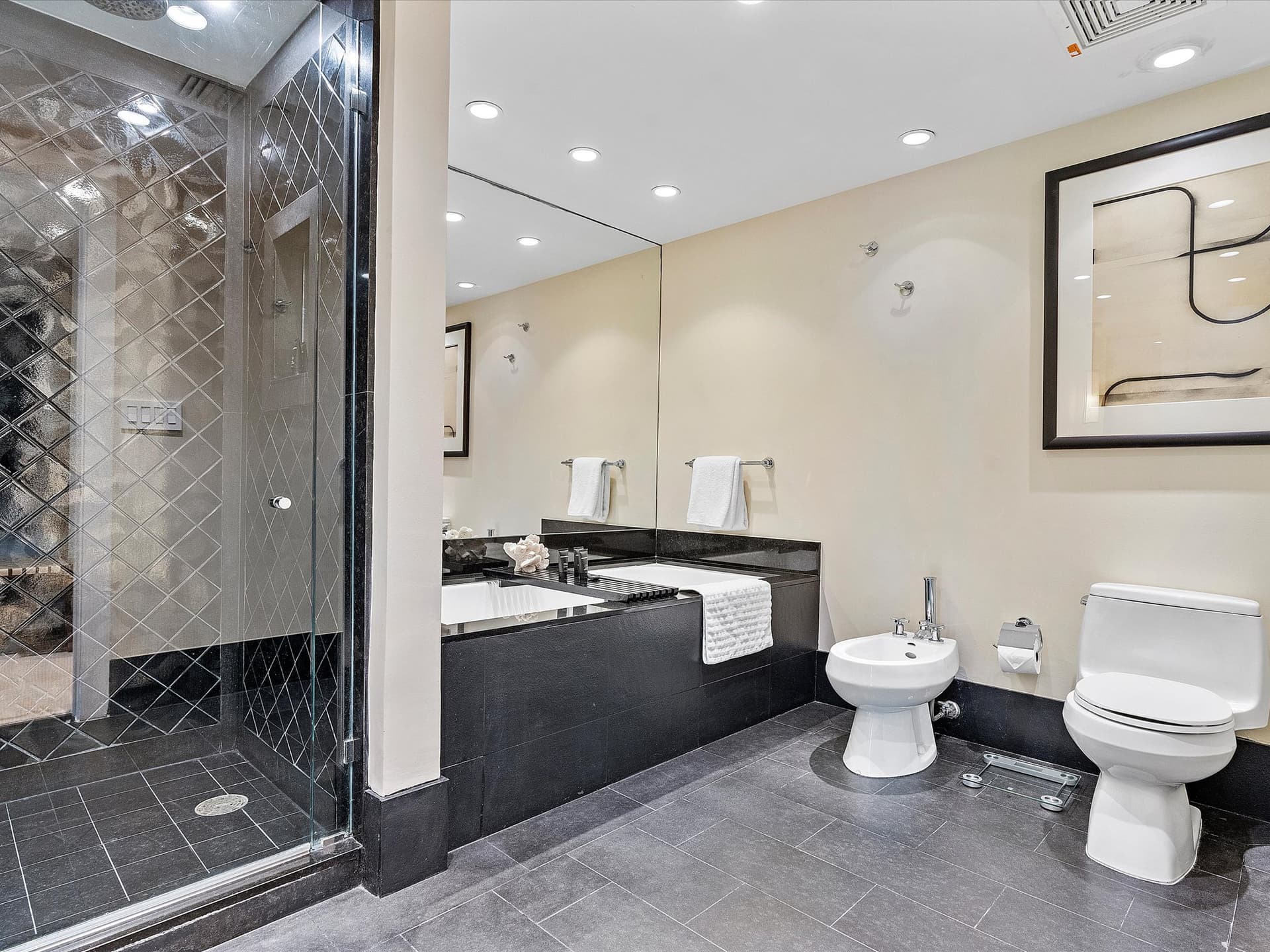 Ocean & Skyline Tranquility - Image 39