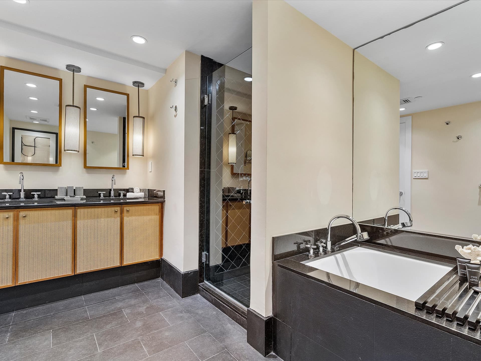 Ocean & Skyline Tranquility - Image 42