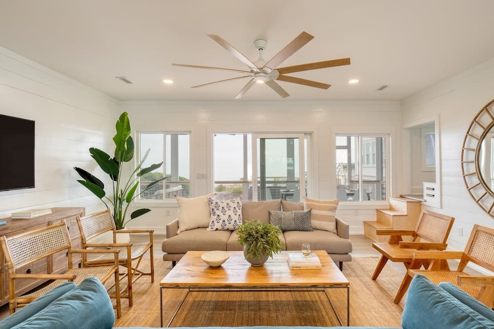 Ocean's Eye - Image 4