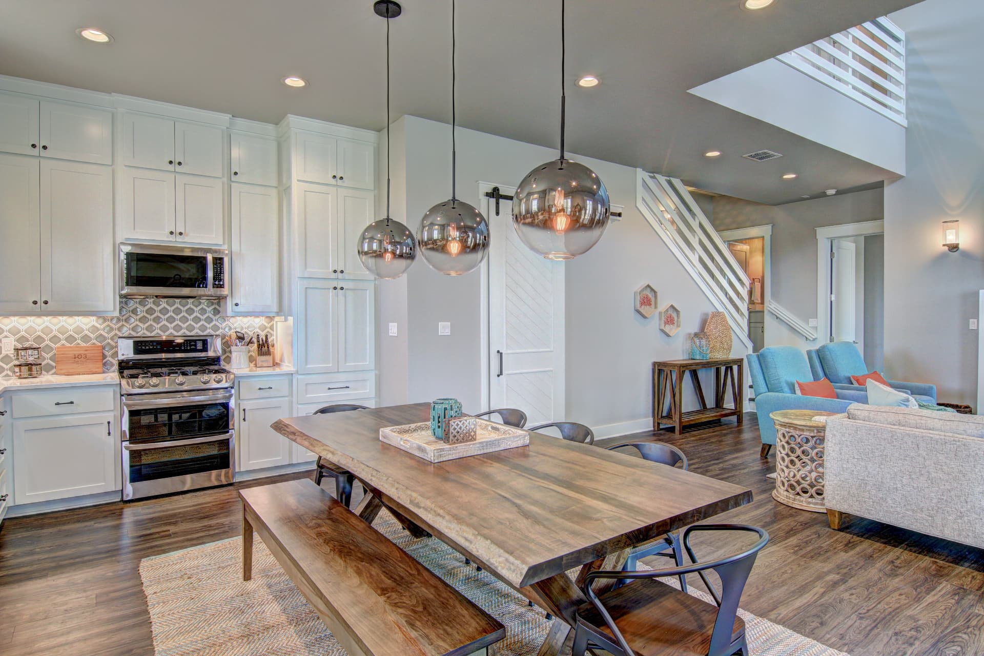 Off the Beachin' Path - Image 6