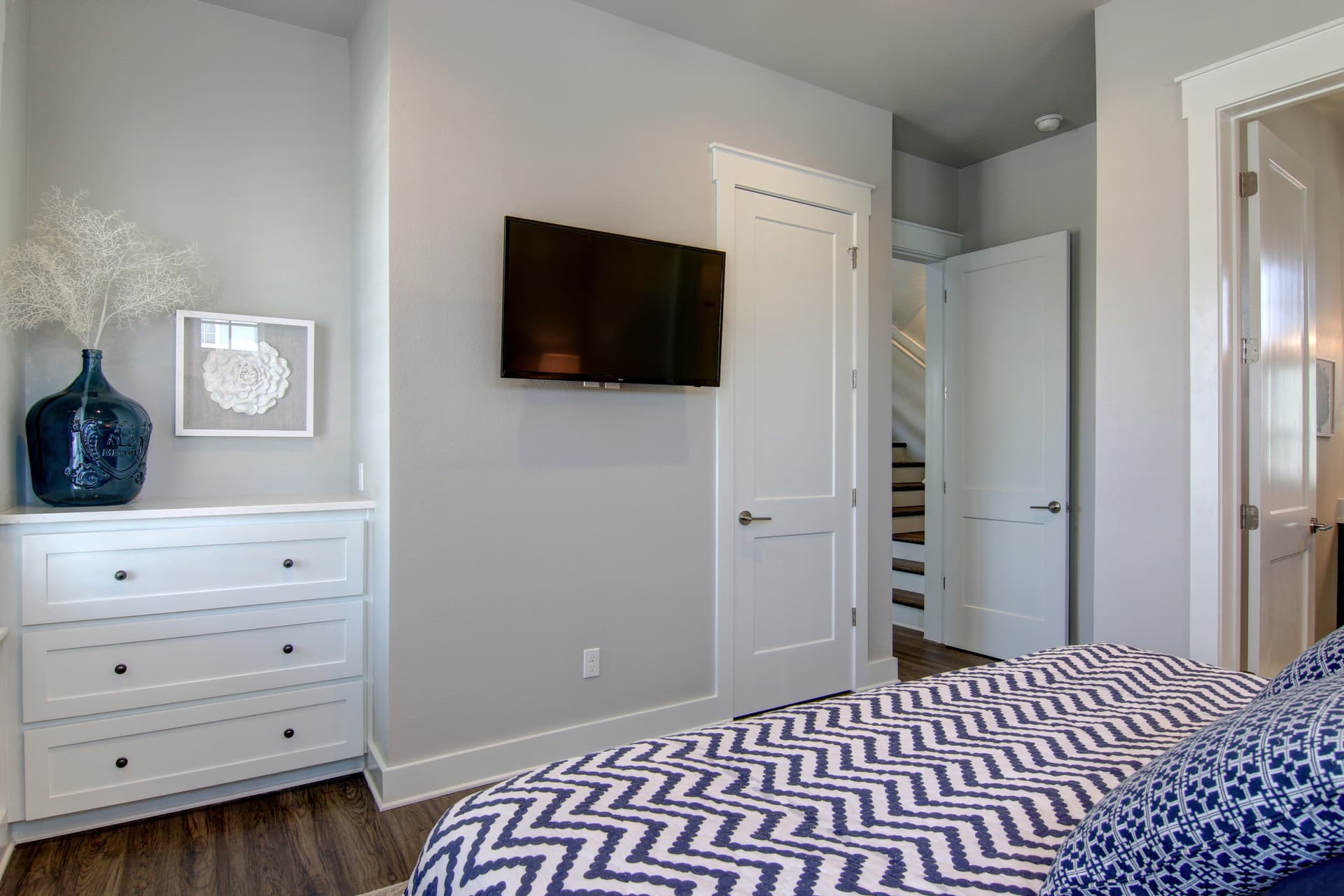 Off the Beachin' Path - Image 16