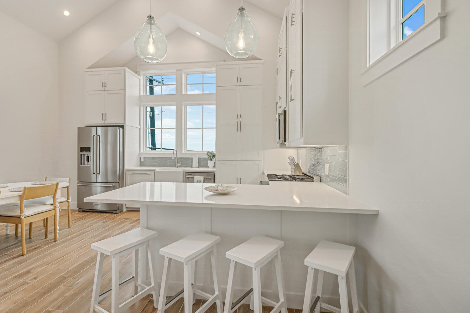 Off the Hook - Image 5