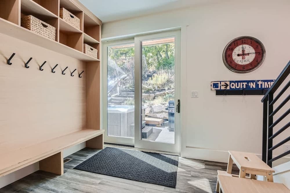 Gold Light Retreat - Image 29