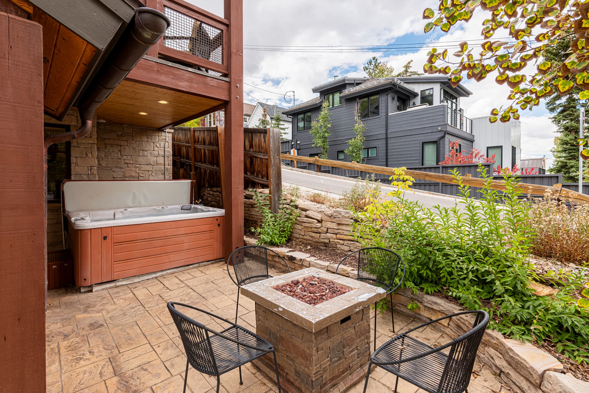 Old Town Ski Retreat - Image 2