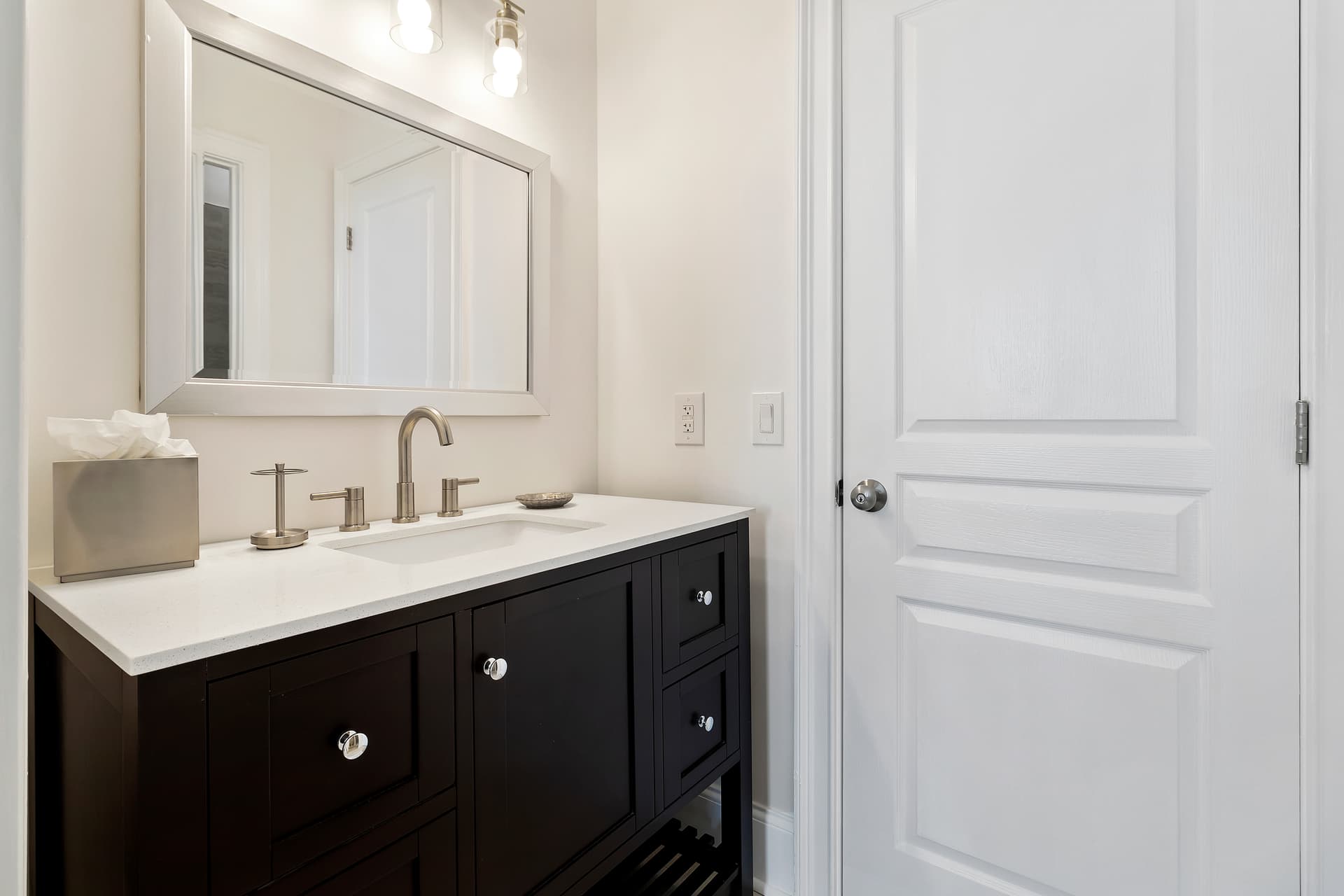 Ocean Point Villa - Image 32