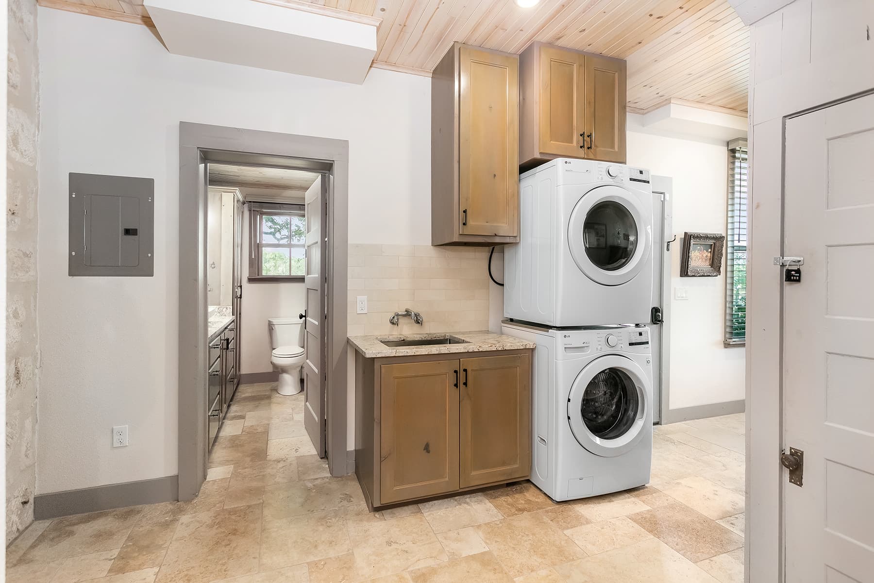 Opa O's Gast Haus - Image 28