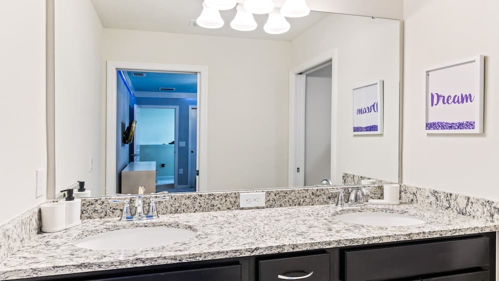 Lelani Opulent Retreat - Image 11