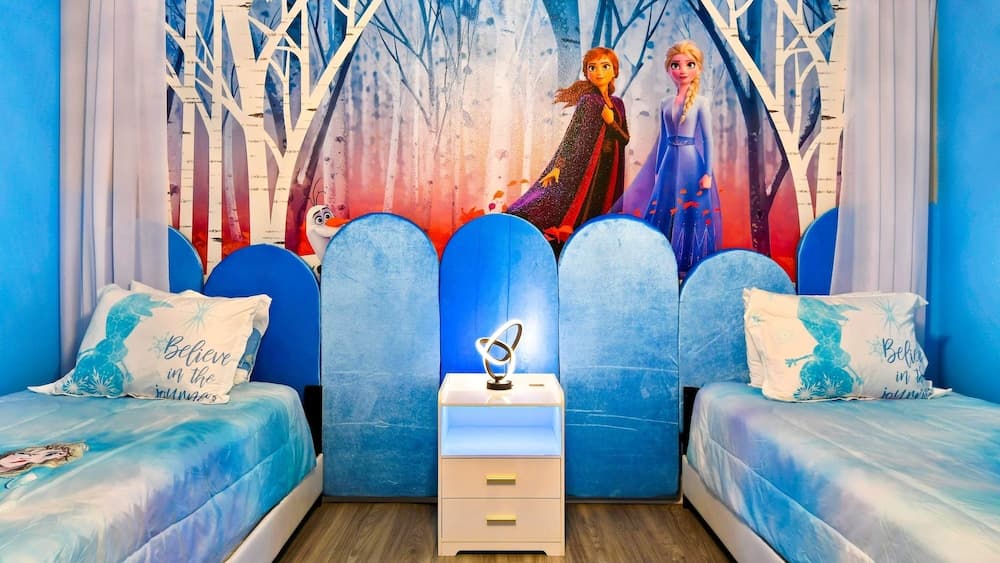 Regal Opulent Villa - Image 7