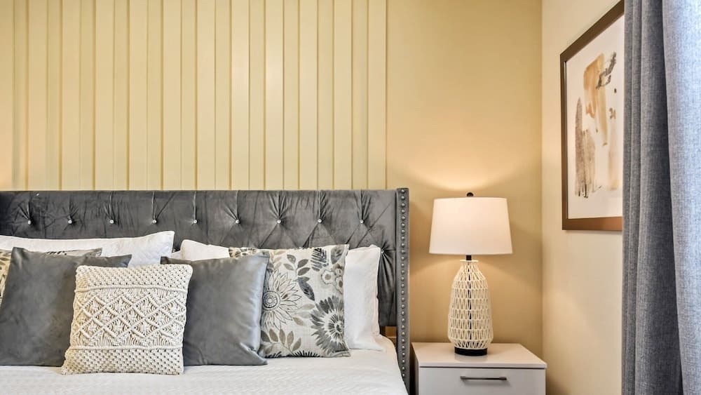 Opulent Villa - Image 12