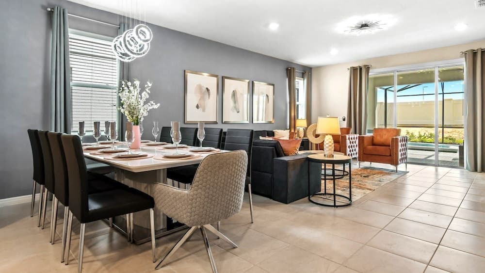 Opulent Villa - Image 6