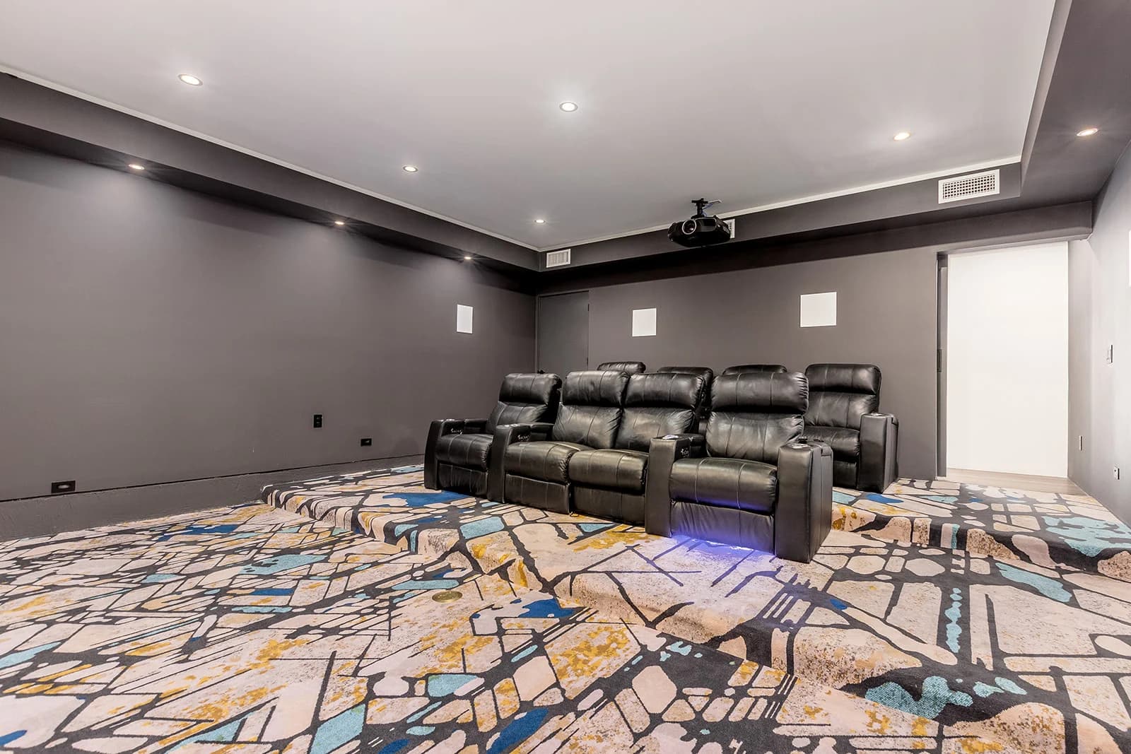 Camelback Manor - Image 97