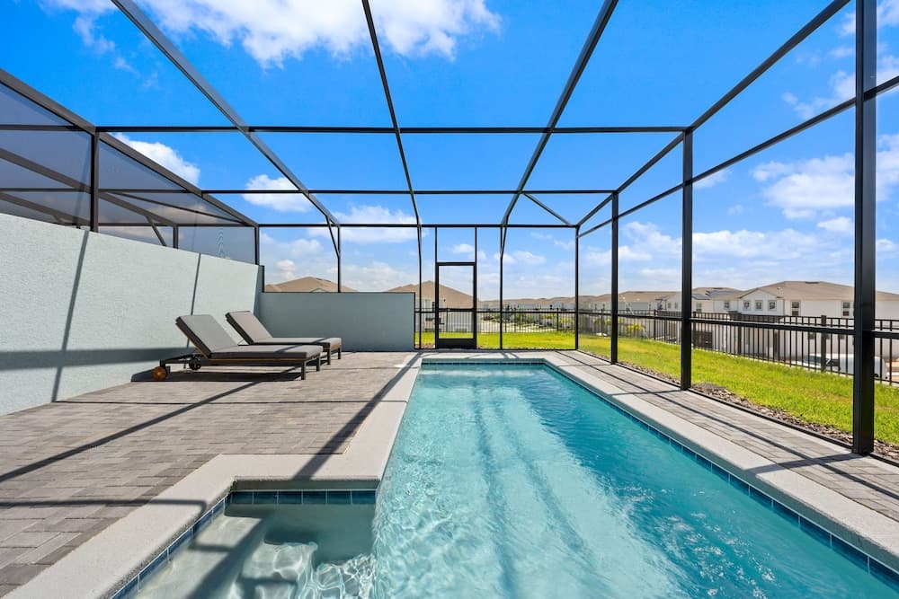 Our Boutique Unique Experience - Image 2