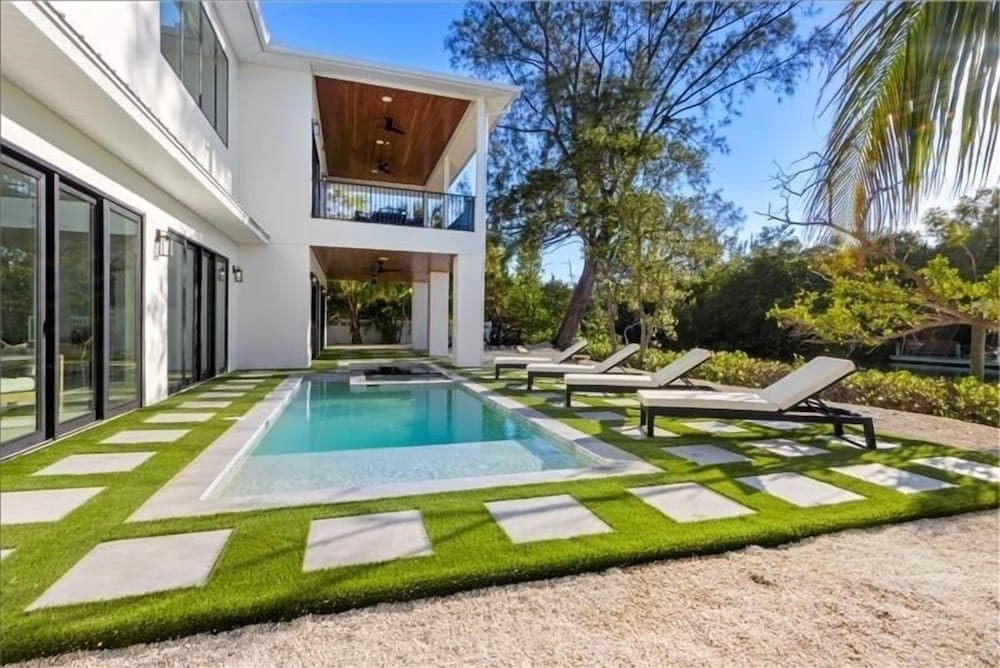 Our Great Escape - Image 29