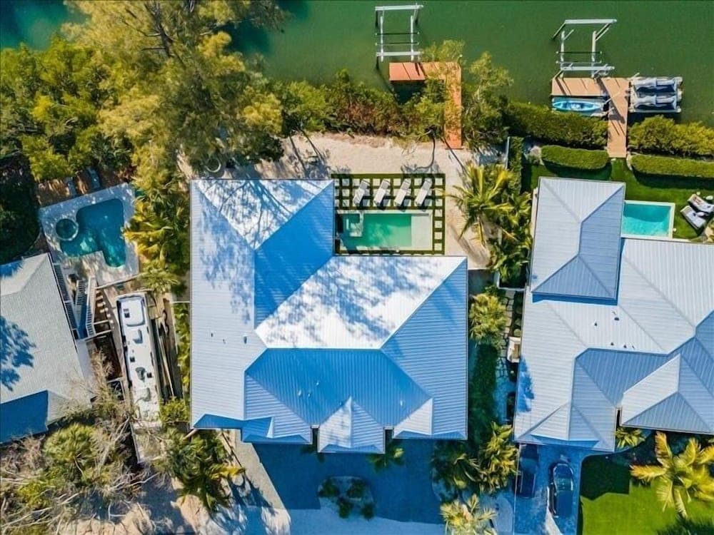 Our Great Escape - Image 34