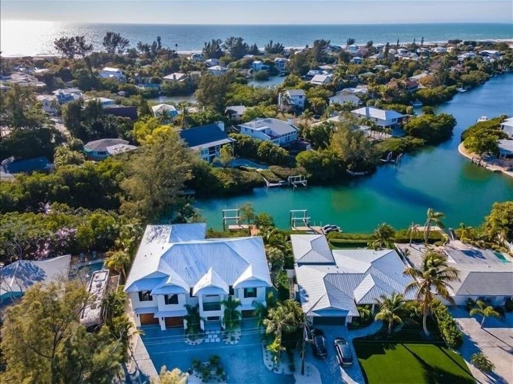 Our Great Escape - Image 54