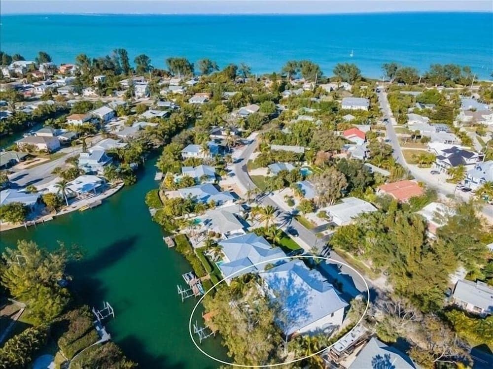 Our Great Escape - Image 57