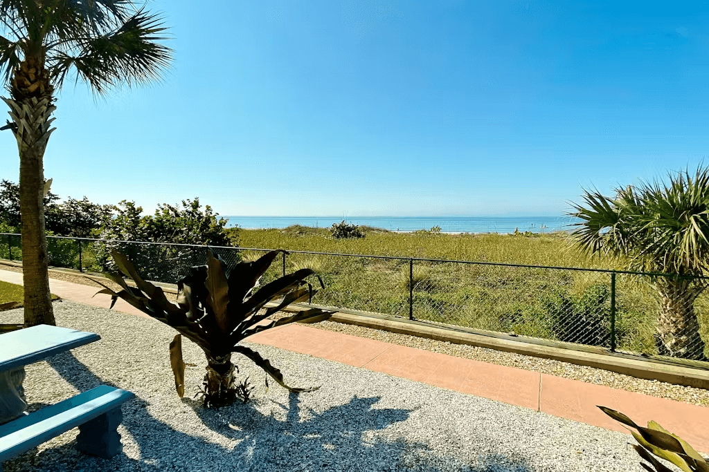 Reflections on the Gulf - Image 29