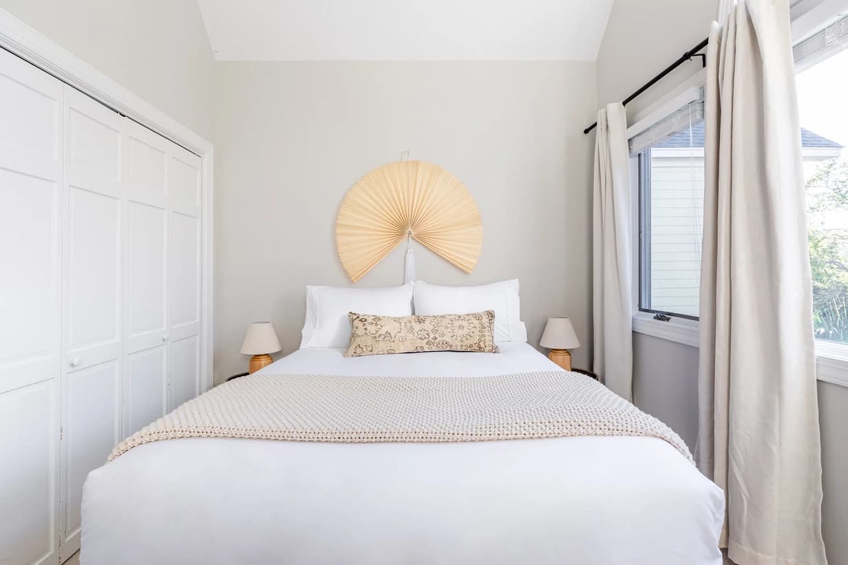 High Tide - Image 15