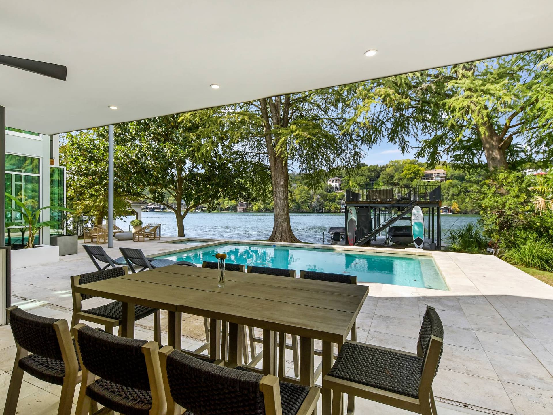 Emerald on Lake Austin - Image 12