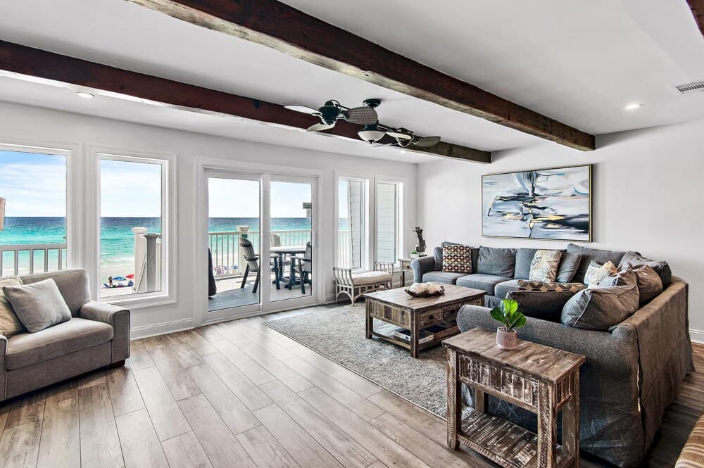 Little House on the Beach - Image 1