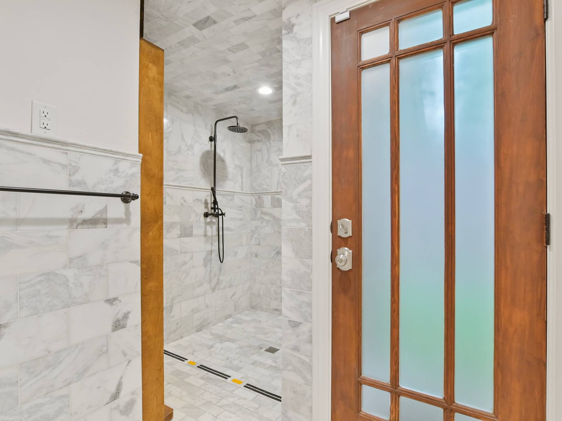 Escape on Lake Travis - Image 35