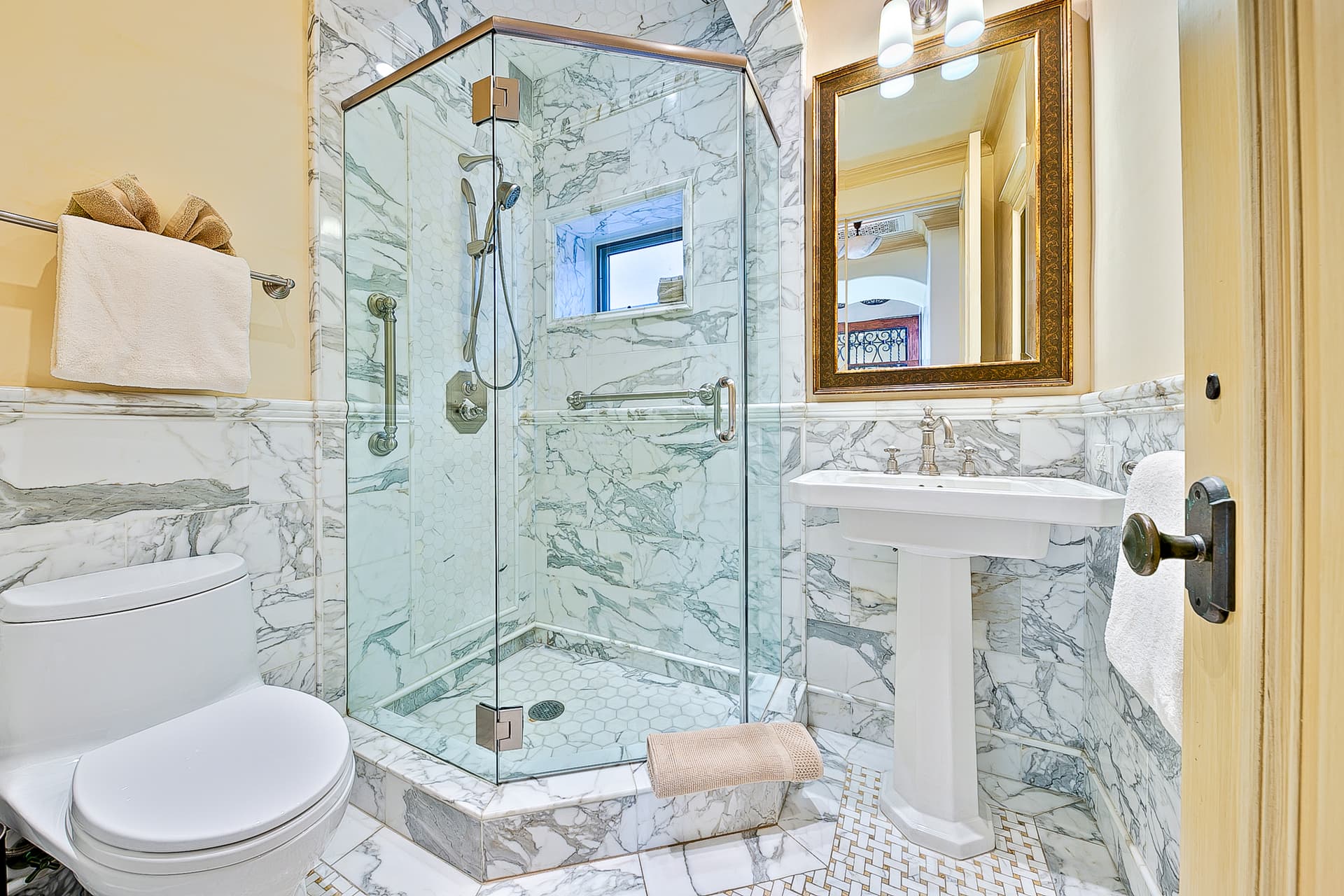 Pacific Paradise - Image 17