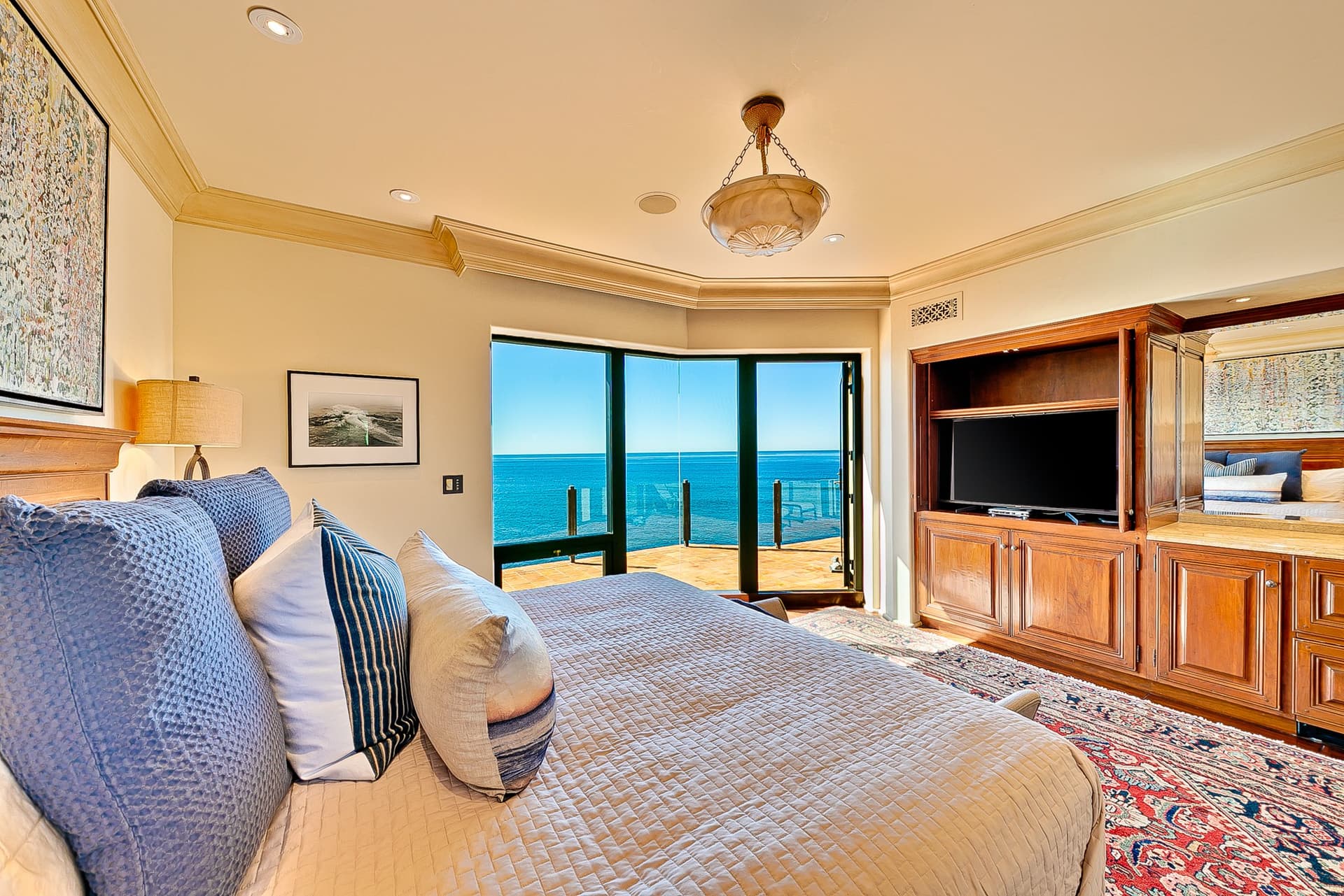 Pacific Paradise - Image 25