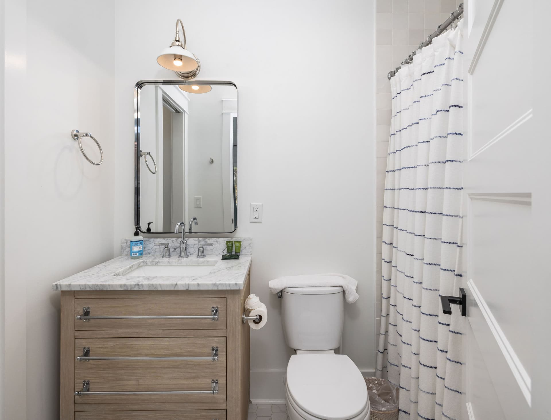 White Sands - Image 29