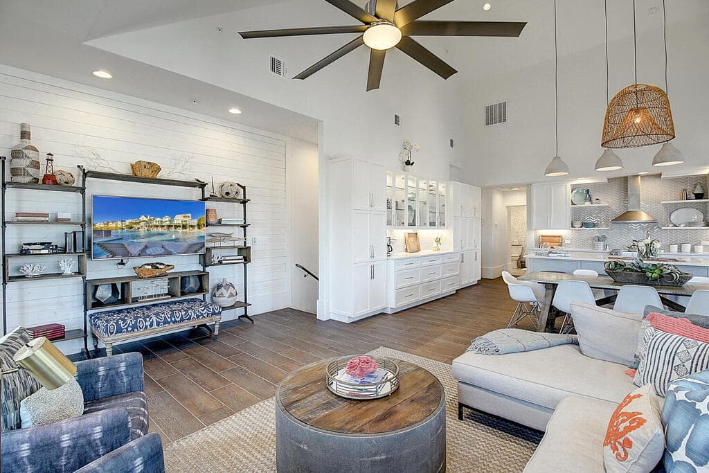 Panoramic Bay - Image 10