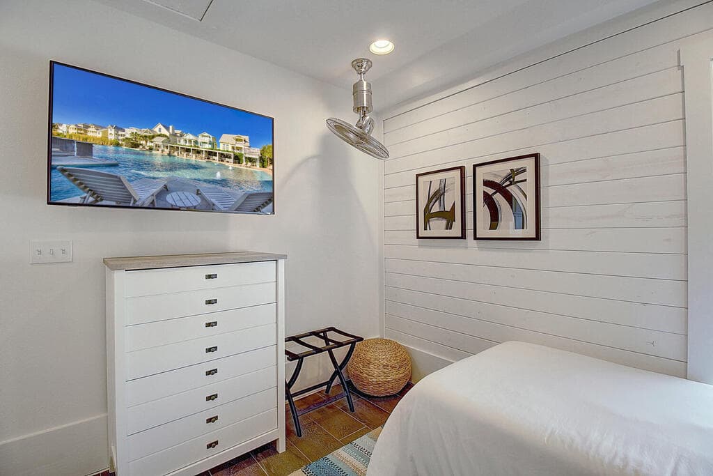 Panoramic Bay - Image 31