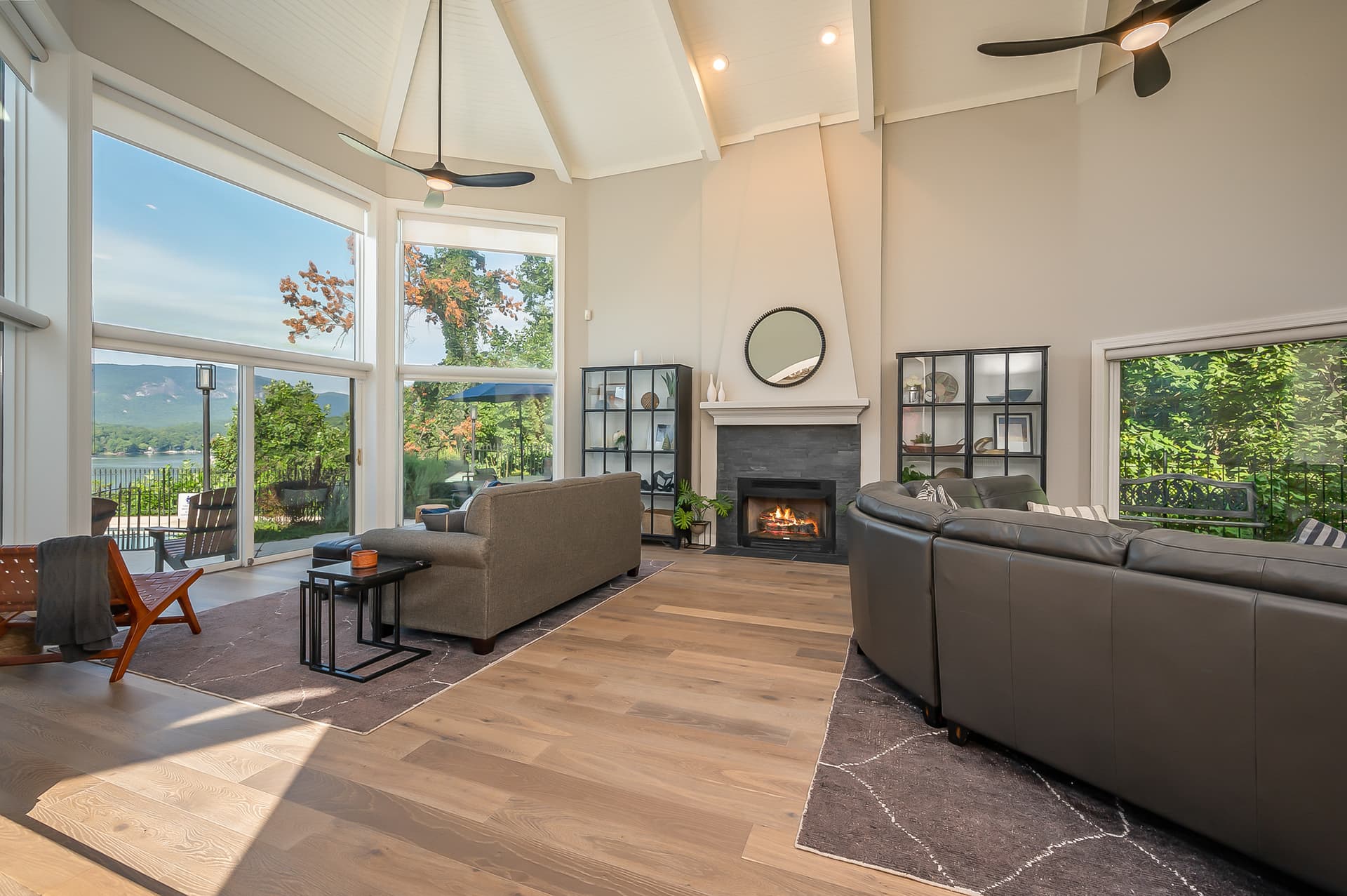 Panoramic Paradise - Image 2